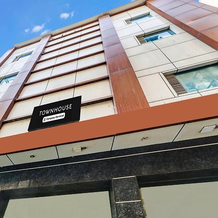 Super Townhouse Arakashan Road Paharganj Formerly Mohan International New Delhi Eksteriør bilde