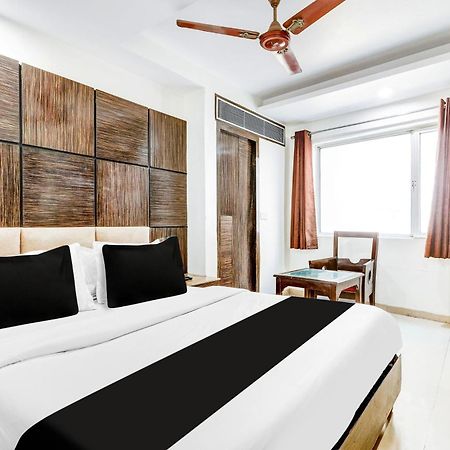 Super Townhouse Arakashan Road Paharganj Formerly Mohan International New Delhi Eksteriør bilde