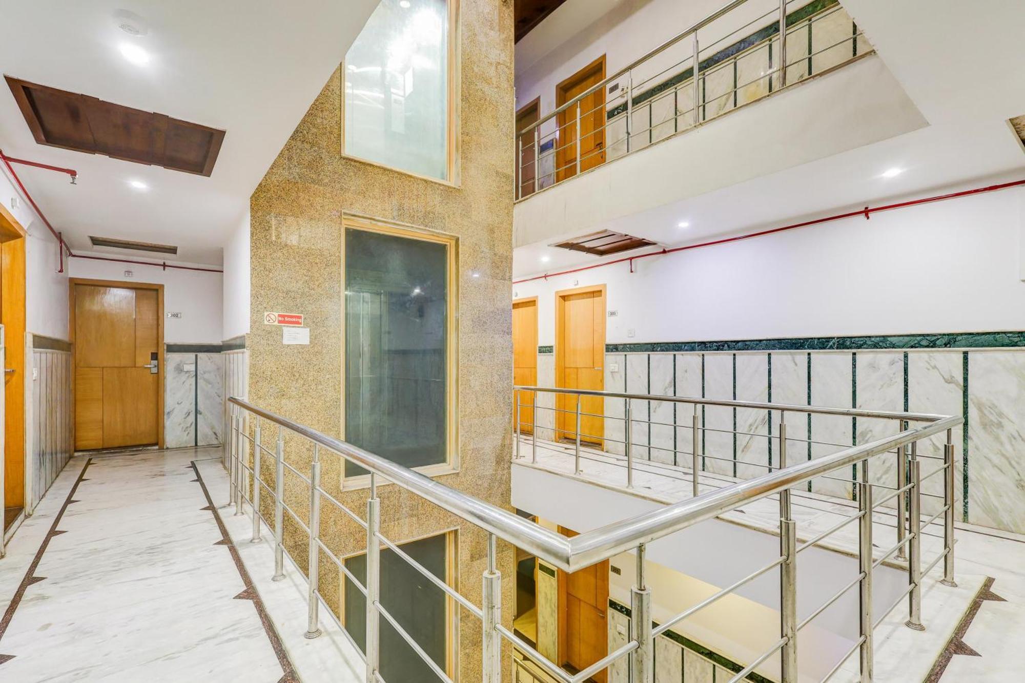 Super Townhouse Arakashan Road Paharganj Formerly Mohan International New Delhi Eksteriør bilde