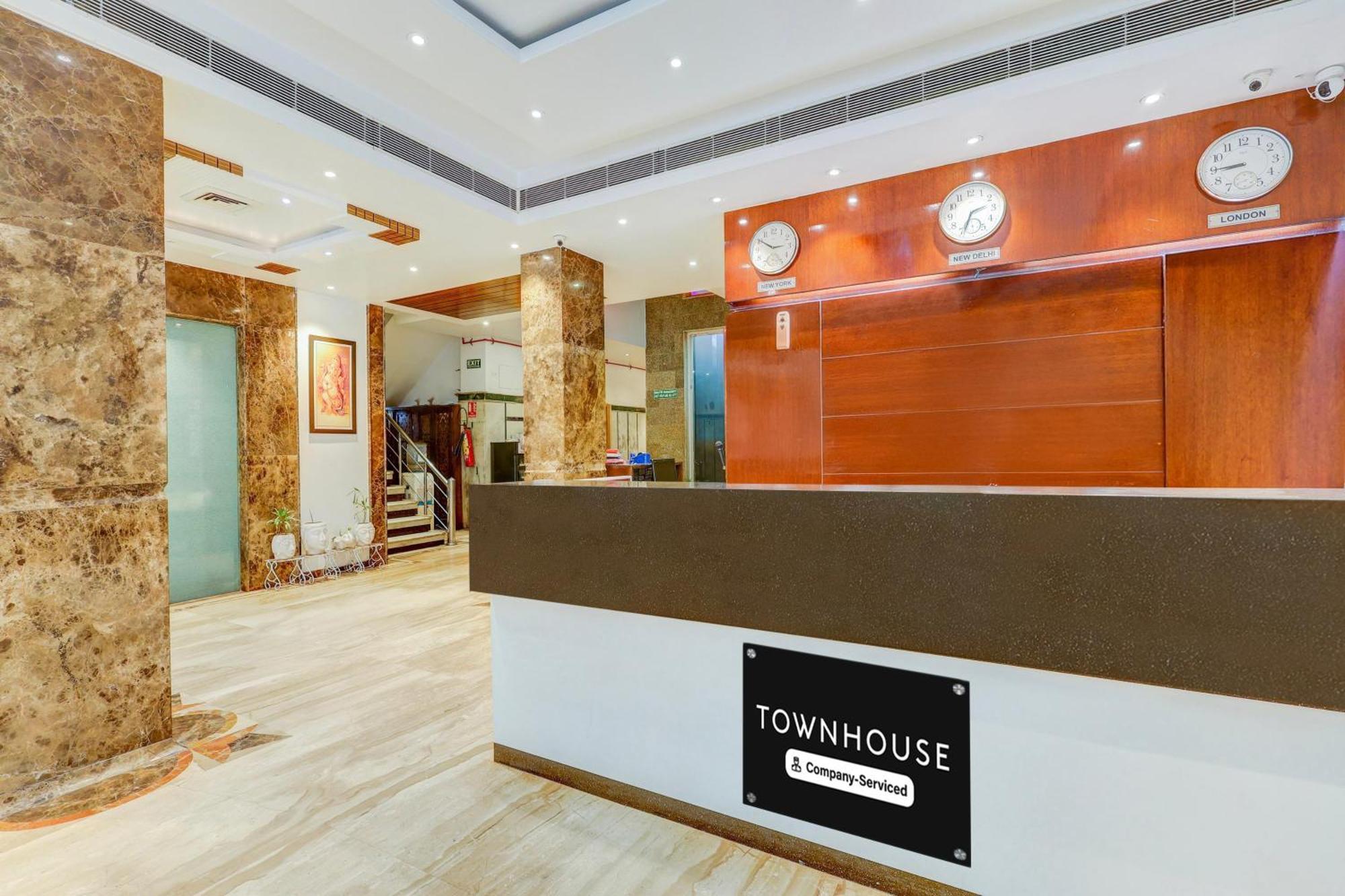 Super Townhouse Arakashan Road Paharganj Formerly Mohan International New Delhi Eksteriør bilde
