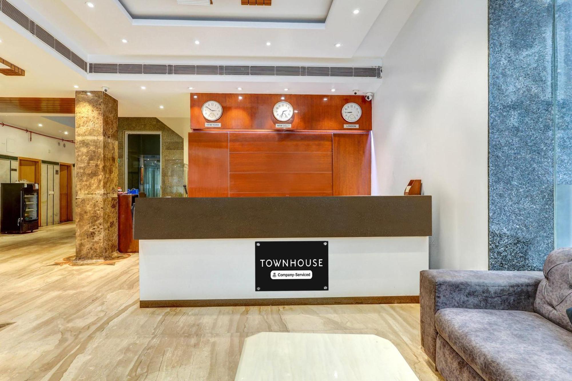 Super Townhouse Arakashan Road Paharganj Formerly Mohan International New Delhi Eksteriør bilde