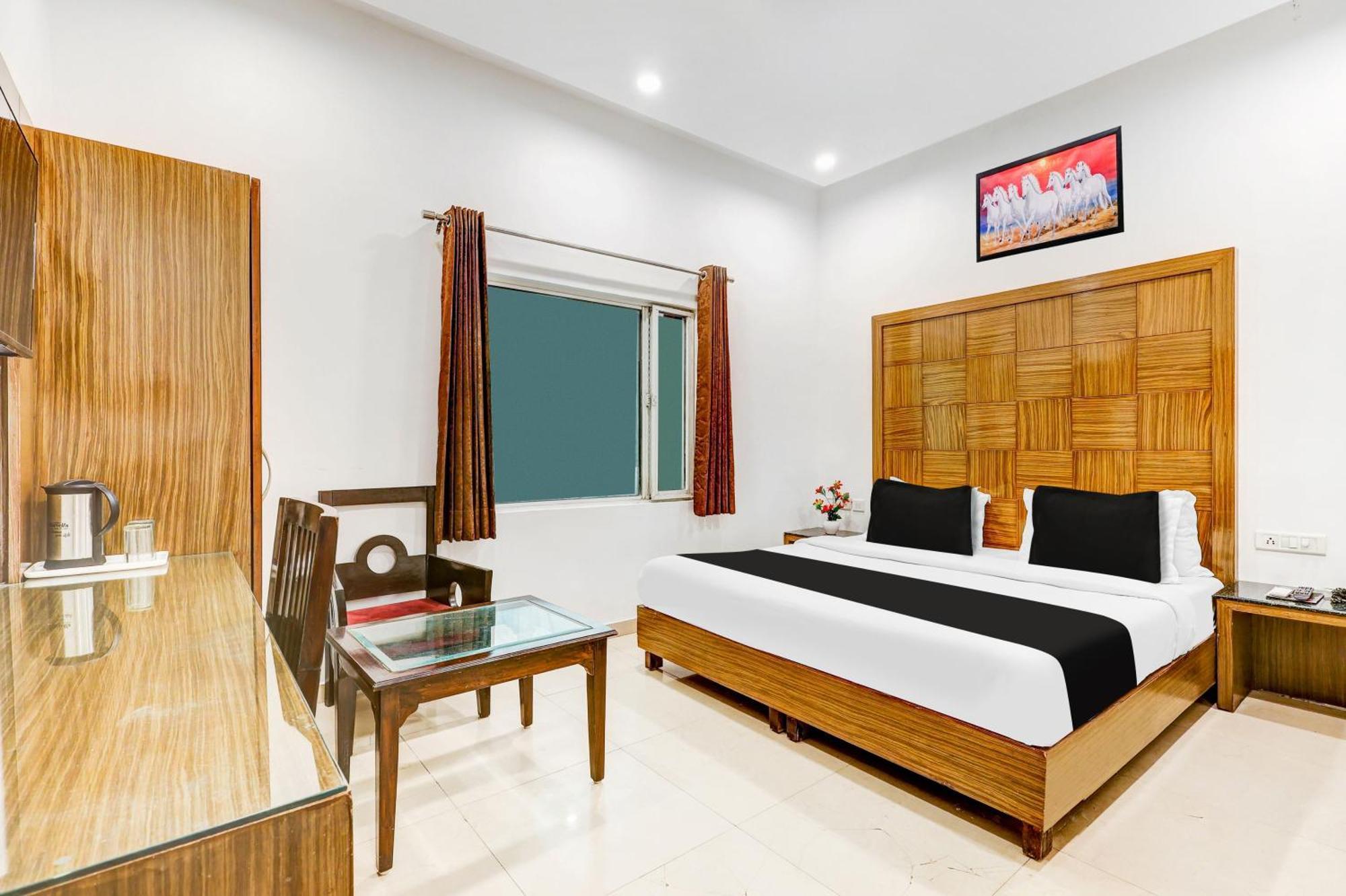 Super Townhouse Arakashan Road Paharganj Formerly Mohan International New Delhi Eksteriør bilde